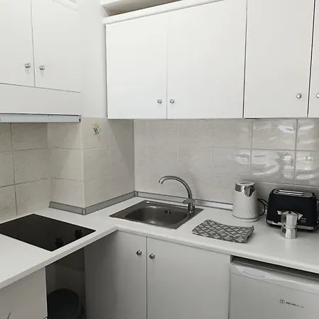 Nautilus & Lejlighed Rhodes City